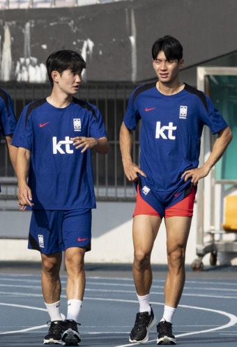 홍명보호, 나상호와 김태현이 각오 다지며 동아시안컵 일본전 준비 중, 2연승 향하여 발걸음.