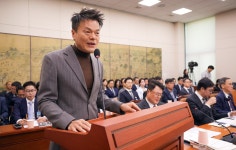 박진영, 패노메논 특혜·상표권 논란 해명…“독점 의도 없었다” | 스포츠 월드 박진영, 패노메논 특혜·상표권 논란 해명…“독점 의도 없었다”