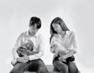 깜빵이들 컵흘사진 흑백버전으로 쪄왔어 - 그 남자의 기억법 카테고리