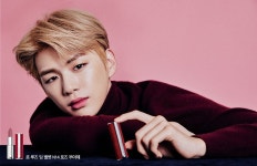 강다니엘 지방시뷰티 공홈 룩북 - 스퀘어 카테고리