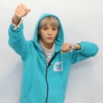‘PUNCH’는 링에 오른 복싱 선수의 귓속에 울리는 역동적인 비트를 가시화하여 표현한 어반 소울 힙합 곡으로, 강렬하고 독특한 리드 신스... 