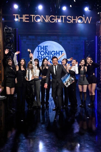 오늘 지미팰런쇼 출연하는 트와이스 사진 - 스퀘어 카테고리