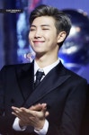 방덬드라 나 알엠 머리 확깐거 사진 몇장만 줄 수 있어..용? - 방탄소년단(BTS) 카테고리