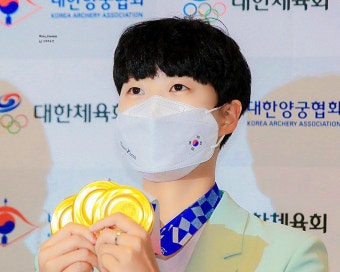 안산은 신궁이 맛따 - 국내유명인 카테고리