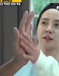 울 언니 손 진짜 쪼꼬미ㅠㅠㅠ - 국내유명인 카테고리