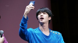 폰석진 - 진(BTS) 카테고리