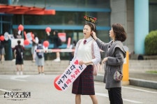 산후조리원에서 교복도 입은 박하선.jpg (ft.유노윤호) - 스퀘어 카테고리