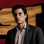 넷플릭스 영화 ＜올드 가드＞로 헐리우드 데뷔한 이탈리아 톱스타 - 스퀘어 카테고리