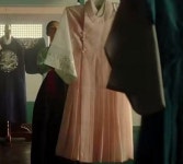 더쿠 - 아래 미복짤 보다가 이 분홍색 미복은