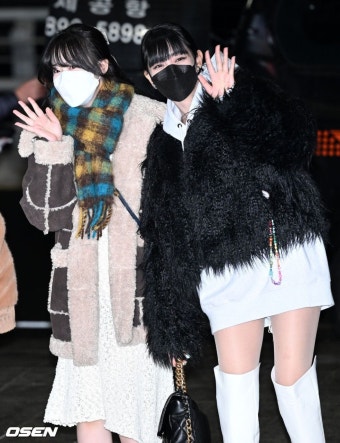어제 자 여자 아이들 두바이 출국 현장 jpg. - 스퀘어 카테고리