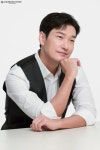 더쿠 - 조승우드 웹툰원작 보는데 주인공 그냥 조승우 아님?