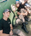 더쿠 - 기범이 이거 영화 포스터 같아