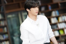 전체 게시판 - 강다니엘 이런 바리스타 어디가면 보나여
