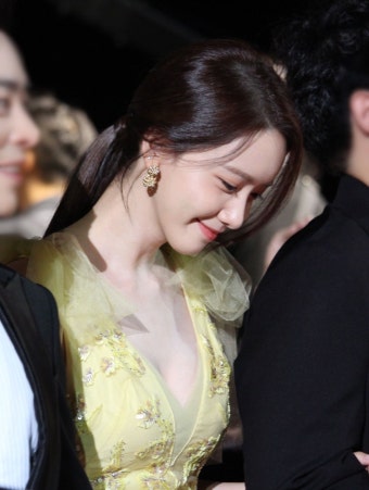임윤아 옆선 쳐돌이 ㄴㅇㄴ - 윤아 카테고리