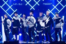 🐥하지하지마 활동 의상 월드컵🐥 Gimme 결승 - GOT7 카테고리 &#x1f425;하지하지마 활동 의상 월드컵&#x1f425; Gimme 결승 - GOT7... 