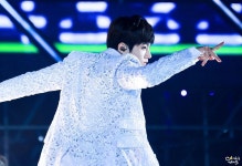 인피 라스트로미오 의상 - 케이돌토크 카테고리