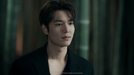 더쿠 - ✨👀팝스멜팅녹아내리는중 이곤 눈빛드컵👀✨ - 512강 33조