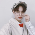 더쿠 - 나라도 안경이란 안경은 다 써볼듯