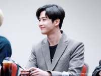 내가 석우 보고싶을때 마다 보는 영상인데 - 로운 카테고리