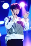 옹 170903 스카페 손인사 새고화질 - Wanna One(워너원) 카테고리
