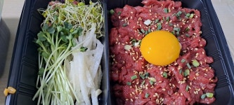 전체 게시판 - 오늘 육회비빔밥이랑 육회 200그람 시켜먹음