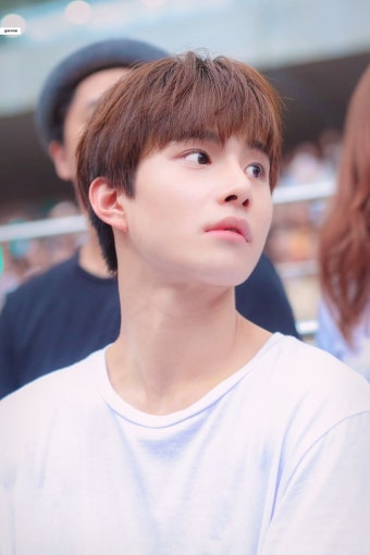 이 날 정우 진짜 김청순임 - 정우(NCT) 카테고리
