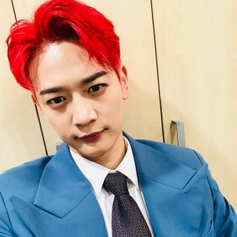 7집 <Don't Call Me> 음방 사진 20장 업데이트한 샤이니 민호... 음방 사진 20장 업데이트한 샤이니 민호 인스타.jpg - 스퀘어 카테고리