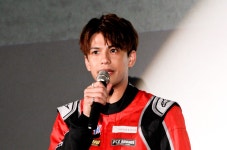 더쿠 - 영화 「나와 그녀와 랠리와」 완성 피로 상영회 - 모리사키 윈