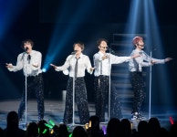 더쿠 - 포유 콘서트 투어 「ふぉ～ゆ～ Good Job LIVE 2022 ～U.とYouで大丈夫さ～」 공연 사진