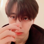 더쿠 - 오늘 올라온 빅스 홍빈 셀카라는데 여전히 존잘이네