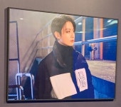 휠라 매장에 사진 액자로 걸려있나봐ㅠㅠㅠㅠ - 정국 카테고리