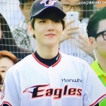 이 새벽에 시구 백현 알집이라니..... - EXO(엑소) 카테고리