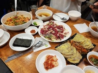전체 게시판 - 광장시장 육회...산낙지....육전....