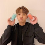 찬원이 사진찍는거 늘었다고 생각하는데 표정도 잘지어ㅋㅋㅋㅋ - 이찬원 카테고리