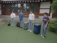 카메라 구도때문에ㅋㅋㅋㅋ 김재환 완전 짼뭉 - 케이돌토크 카테고리