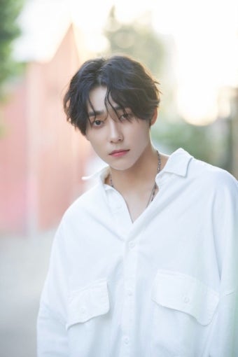 얼굴대유잼 보장하는 아나운서 김성주가 아닌 가수 유니크(UNIQ) 김성주.jpg - 스퀘어 카테고리
