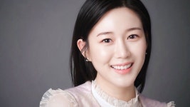 언니 이유비와는 닮은 듯 다른 느낌으로 예쁜 배우 이다인.jpg - 스퀘어 카테고리