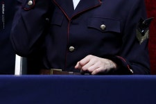 나 변태는 아니지만 김남준 손 핏줄 만지고 싶다 - 방탄소년단(BTS) 카테고리