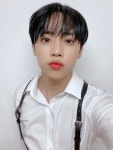 엉 선우 이 의상 뭘까?? - 케이돌토크 카테고리