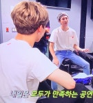 18메모리즈 이제 보는중인데 왜 지미미는 - 지민(BTS) 카테고리