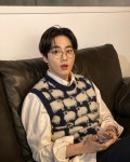 수호 갤럭시z 톰브라운 버전 들고잇당 - 케이돌토크 카테고리