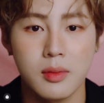 전체 게시판 - 성운이 진짜 좌우대칭갓벽이지 않냐