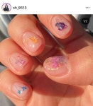 설현 인스타에 네일 사진 올라왔는데 너무 예쁘다 - 케이돌토크 카테고리