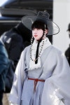 석진이 이 날 한복 의상은 마치 솜털인형같은 느낌이야... - 방탄소년단(BTS) 카테고리