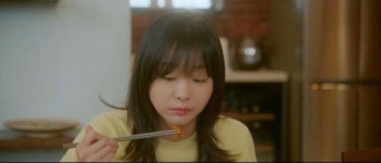전체 게시판 - 연수가 먹는 빨간색의.....