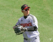 주성이 10년차 베테랑 3루수 같아요ㅠㅠㅠㅋㅋㅋㅋㅋㅋㅋㅋ - 국내야구 카테고리