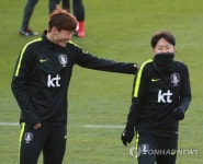 더쿠 - 승우 훈련 기사사진