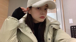 더쿠 - 김세정 2시간 21분 노래연습 브앱하고 올라온 인스타