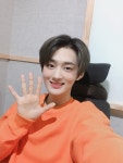 용승이는 점점 얼굴이 조각이 돼가네 - VERIVERY 카테고리