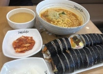 HOT - 나는 라면과 김밥 여기까지 가능하다